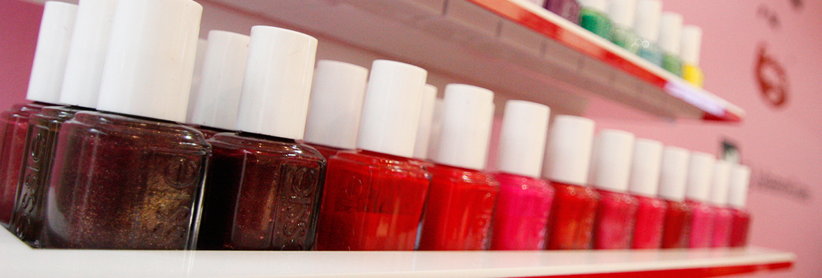 nails